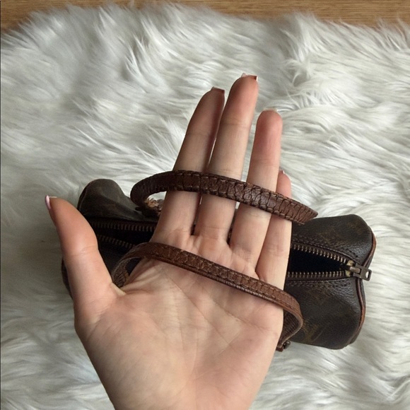 Louis Vuitton Vintage Papillon Handbag - Picture 10 of 14